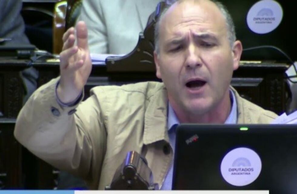 Carmona desde Diputados: "No había quórum, era una farsa todo"