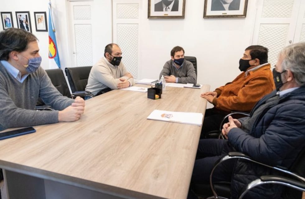 Buscan acuerdos por el horario corrido del comercio