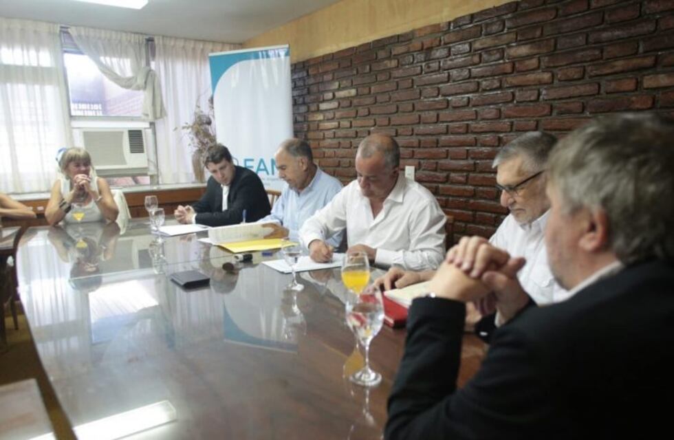 Tafí Viejo: Noguera y Cafiero firmaron un convenio para fortalecer economías locales y regionales