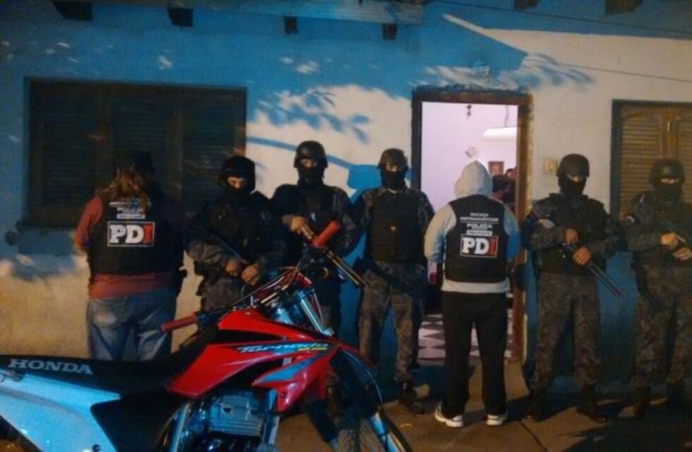 Detuvieron en una fiesta a un joven acusado de amenazar con matar a policías y atacar una comisaría