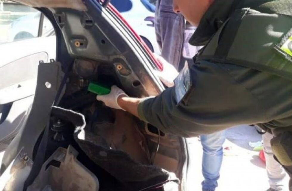 Con un bebé a bordo, viajaban a San Juan con 9 kilos de cocaína