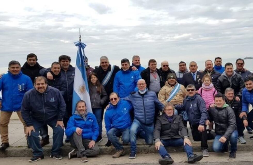 Ex soldados marplatenses publican material de estudio sobre la Guerra de Malvinas