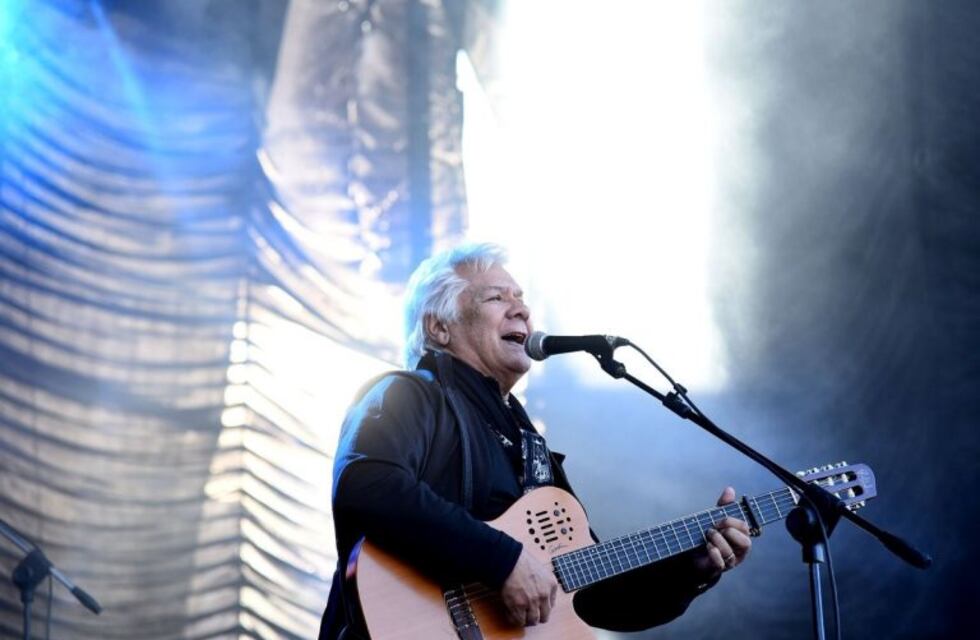 Con Víctor Heredia quedó inaugurada la remodelación de avenida 27 de Febrero