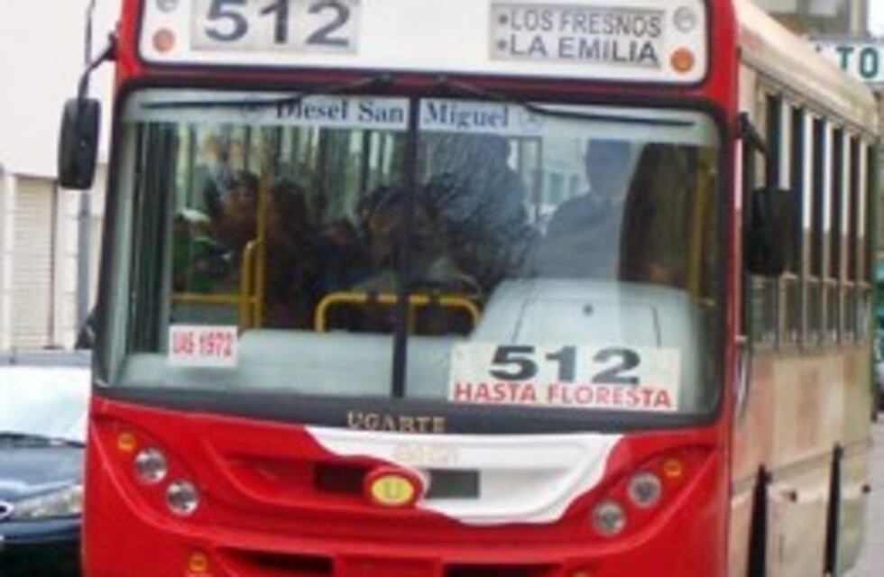 Se olvidó la cartera con $5 mil arriba de un colectivo, pero cuando reaccionó y volvió a buscarla ya no estaba