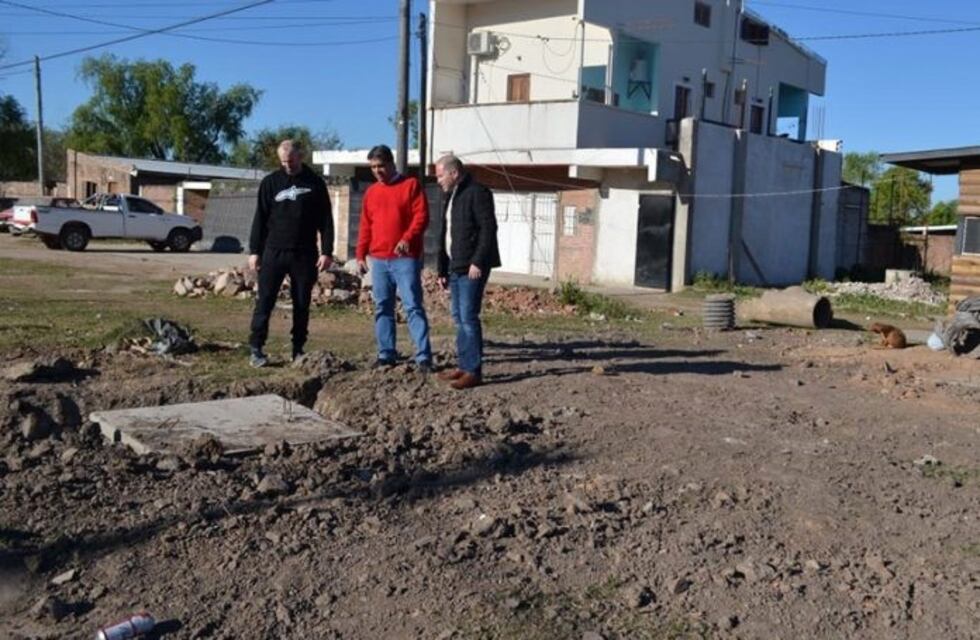 Jorge Capitanich supervisó una obra complementaria de desagües pluviales
