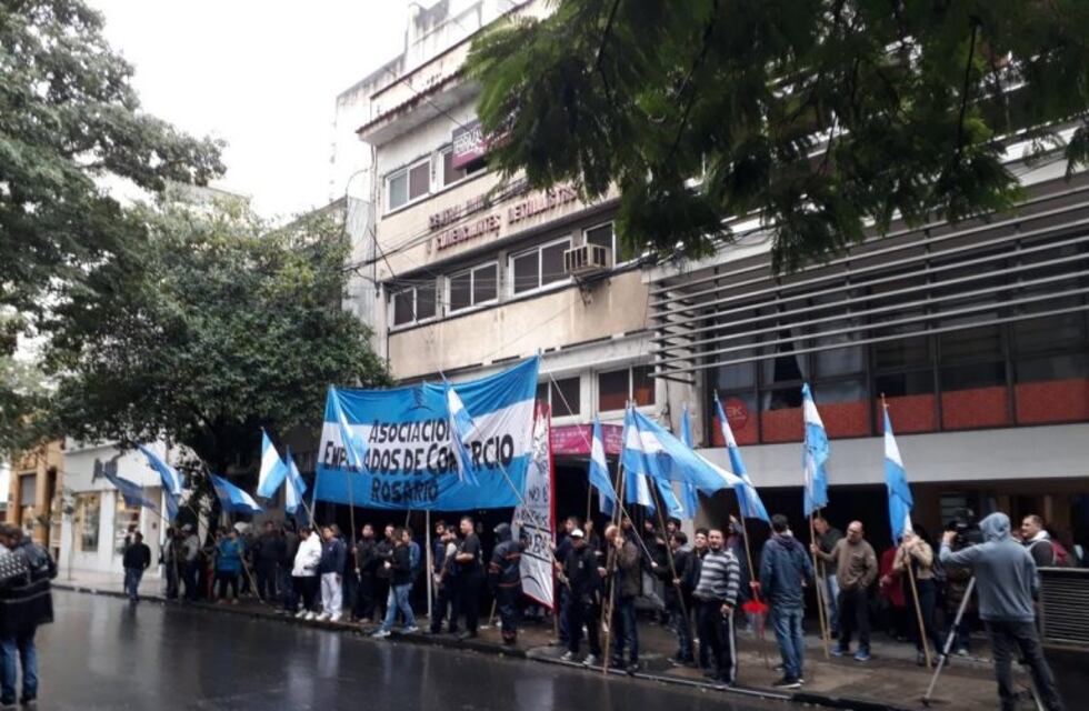 Fracasó el primer llamado a audiencia por el cierre imprevisto de Rey de Copas