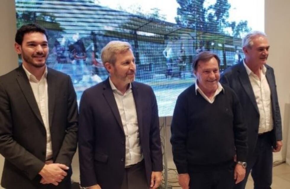 Varisco presentó un nuevo plan de movilidad urbana que incluye el Metrobús en Paraná