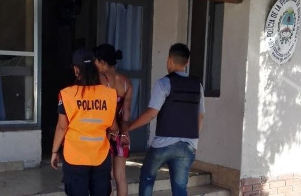 Una mujer fue arrestada por venta de artículos robados a través de redes sociales