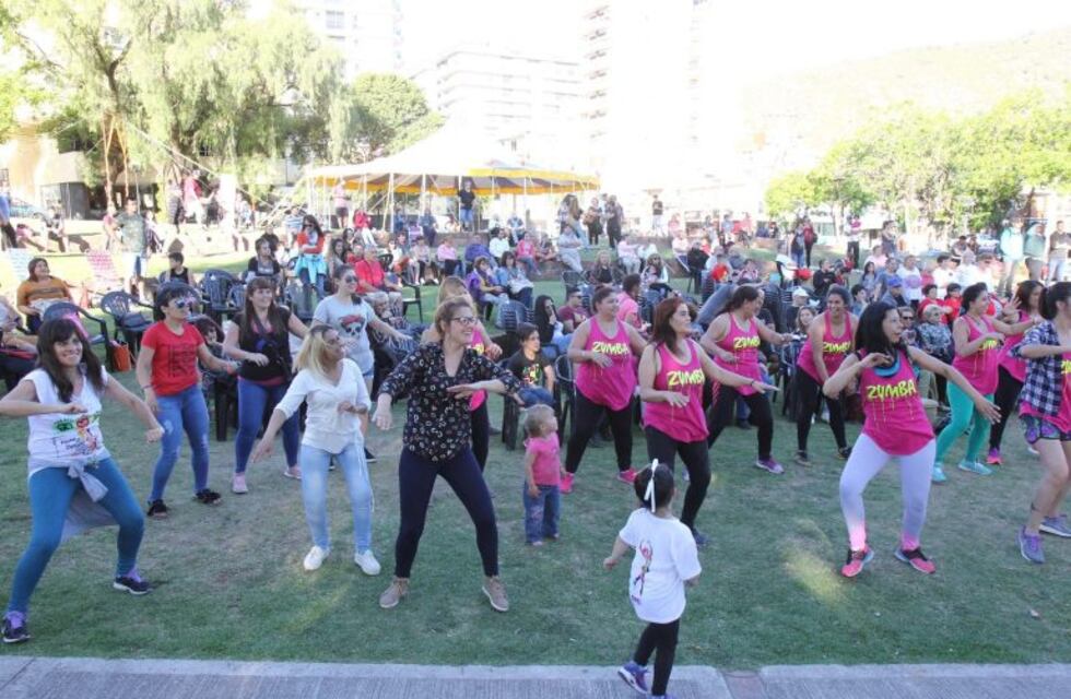 Carlos Paz: por la lluvia se posterga la "Feria Mercado Cultura Social"
