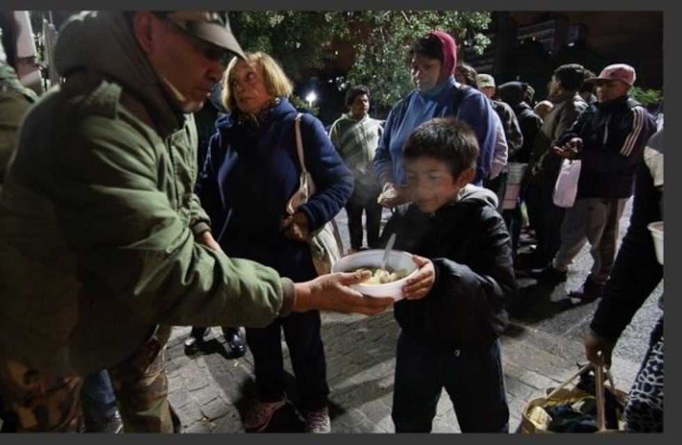 Excombatientes realizan tareas solidarias contra el hambre