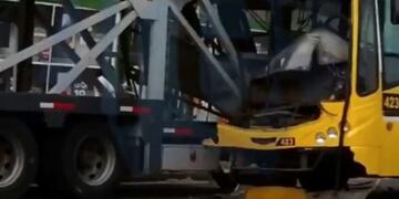 El accidente ocurrió sobre avenida Carvallo, casi Alberdi, en la zona norte\u002E (@de12 a14)