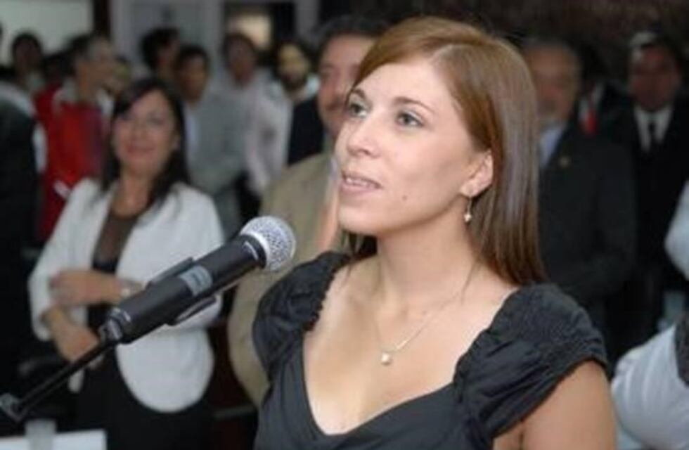 Una diputada presentó un proyecto que propone entregar un bono a los empleados públicos