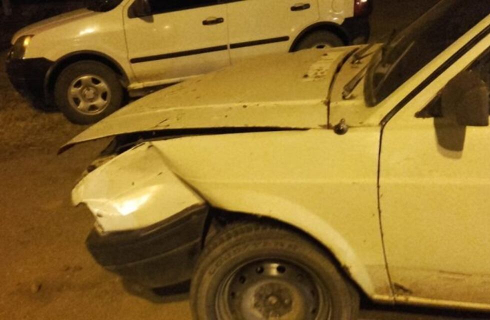 Despeñaderos: fuerte choque entre dos vehículos