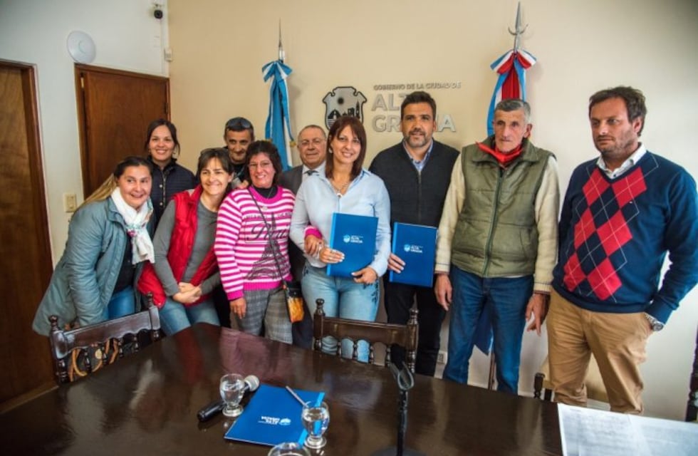 Barrio Villa Camiares: tras la firma de un convenio realizarán el trazado y apertura de calles