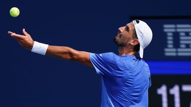 El cordobés Pedro Cachín avanzó de ronda en el ATP de Gijón.