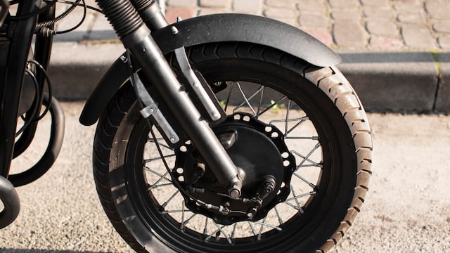 Atropelló al ladrón que le robó su motocicleta en Córdoba.