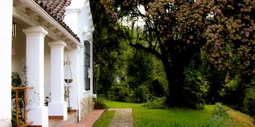 Los hospitales y escuelas que necesitan obras reciben alrededor o menos de cinco millones de presupuesto.