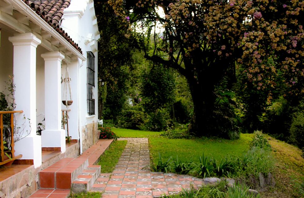 Tras la polémica, el Gobierno de Salta suspendió las obras de refacción en Finca Las Costas