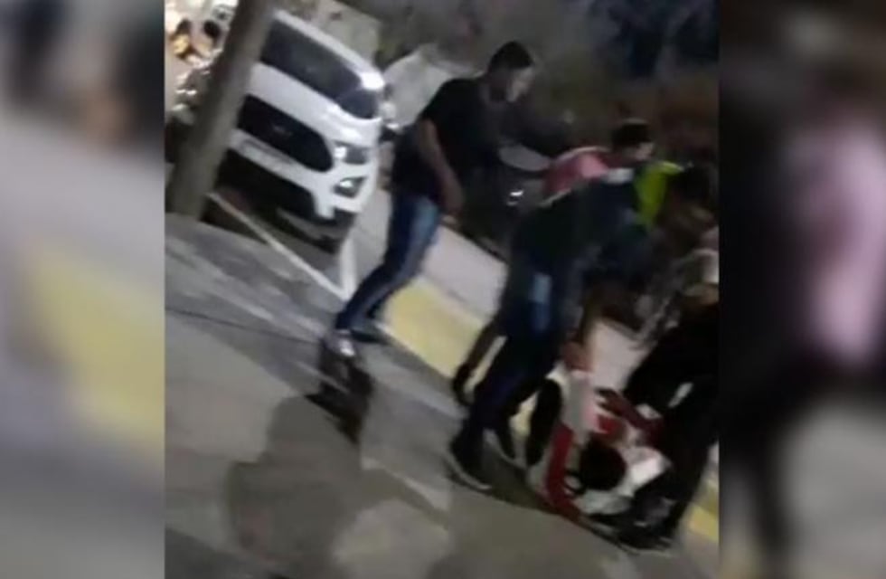 Villa Santa Rosa: apuñalaron a un joven en los festejos del Boca-River