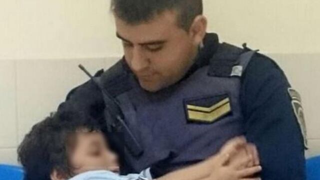 El oficial Iván Carranza falleció por el impacto del choque.