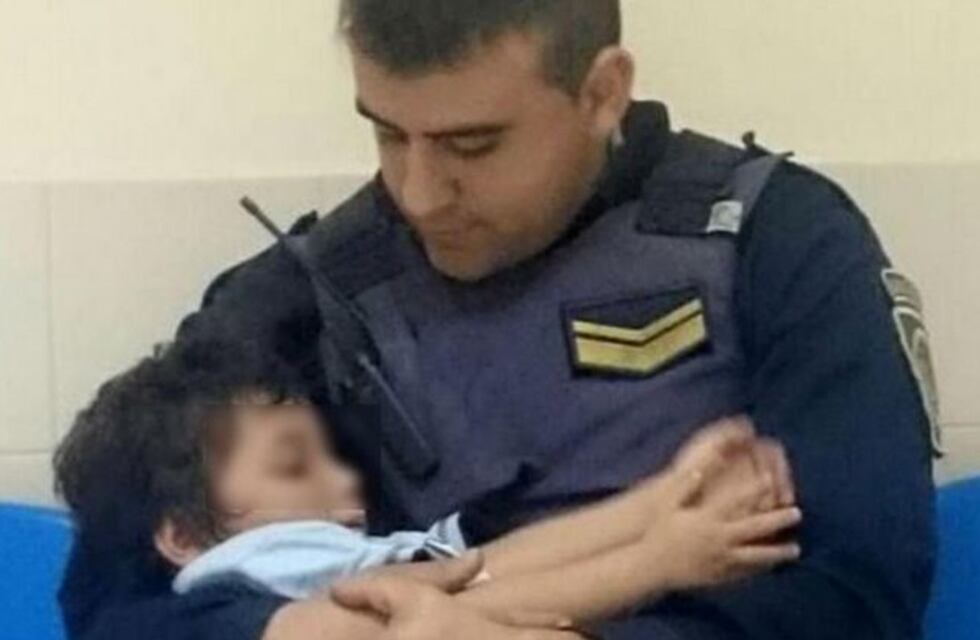 Río Cuarto: falleció el joven policía que cobijó a un pequeño niño desamparado en 2016