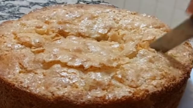 Cómo hacer bizcochuelo de manzana súper húmedo.