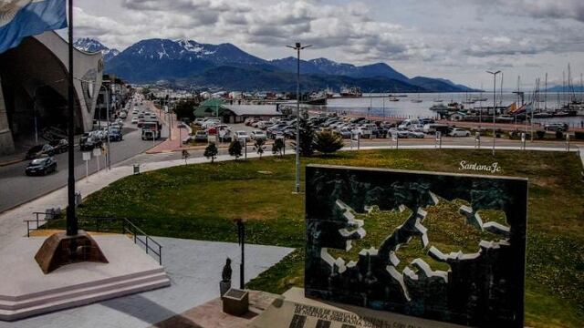 Plaza Malvinas de la ciudad de Ushuaia, Tierra del Fuego.