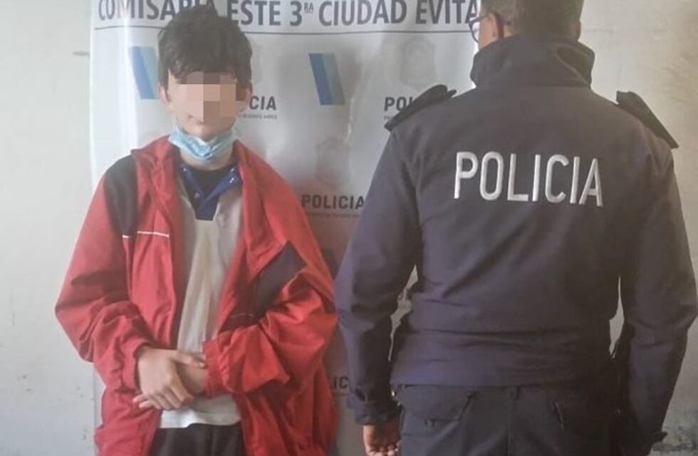 El niño de 13 años que apareció en Ciudad Evita “está bien”, pero pasará una noche bajo observación médica