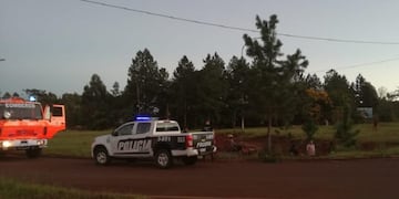 Se procedió al secuestro del vehículo y la entrega de los cuerpos a los familiares.