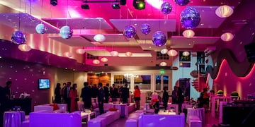 Extienden horarios y días de funcionamiento de salones de fiestas