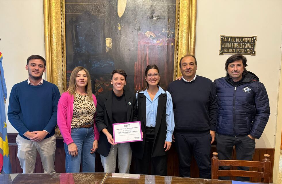 Gonzales Chaves fortalece el programa de salud visual con la firma de un nuevo convenio