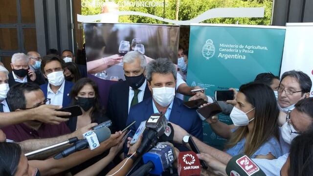 Julián Domínguez y Sergio Uñac en rueda de prensa en San Juan