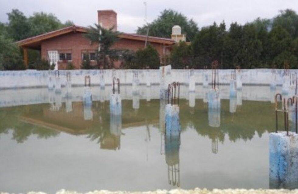 Conflicto por la venta de agua en un barrio privado