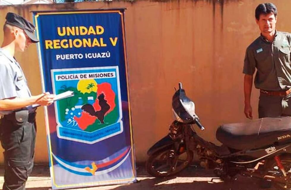 Menor detenido por robar un celular y una moto