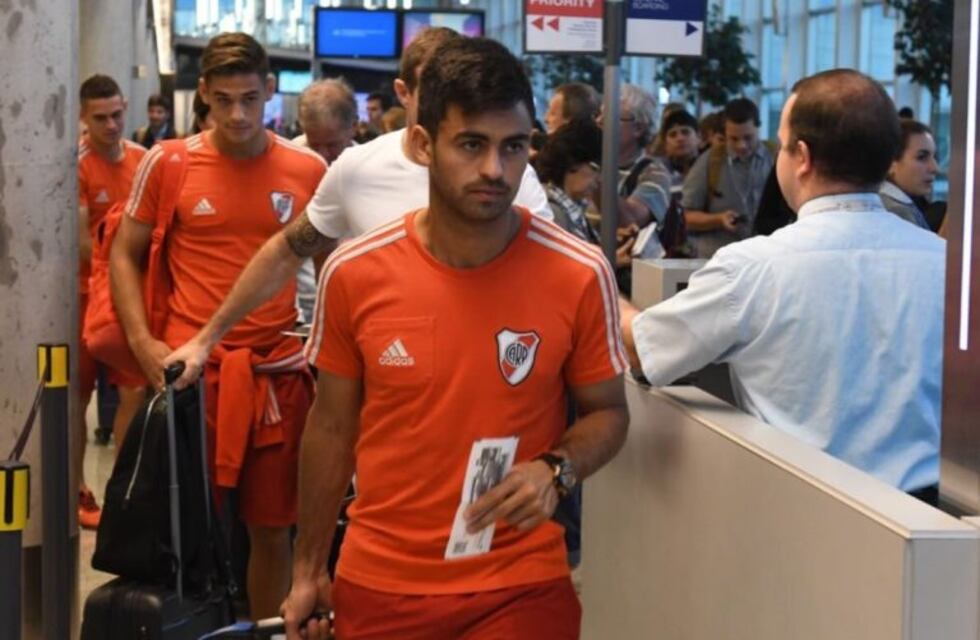El plantel de River quedó varado en el aeropuerto de Lima