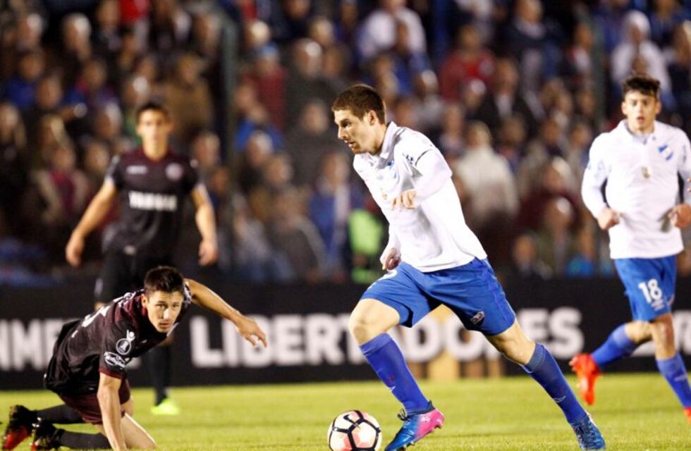 Central confirmó la contratación del uruguayo Romero