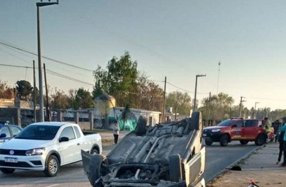 Villa del Prado: Perdió el control y dio varios tumbos