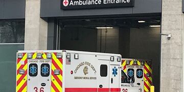 Murió por un coma alcohólico, revivió en la morgue y volvió a la fiesta