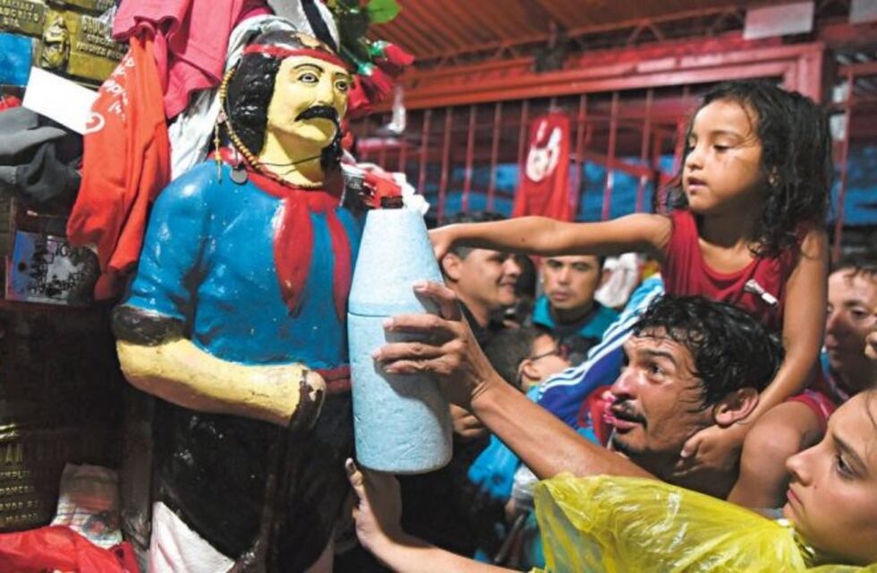 Miles de devotos llegaron al santuario del Gauchito Gil para agradecer y pedir buena salud