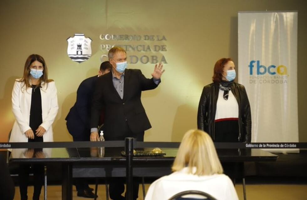 El Gobierno de Córdoba avanza en la autorización de reuniones familiares y apertura de bares