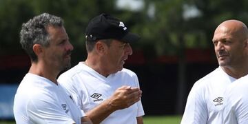 El DT descartó sumar un tercer amistoso antes del reinicio de la Superliga\u002E (@canoboficial)