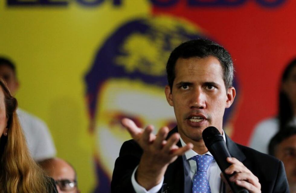 Guaidó se dirige a la frontera con Colombia para buscar ayuda humanitaria