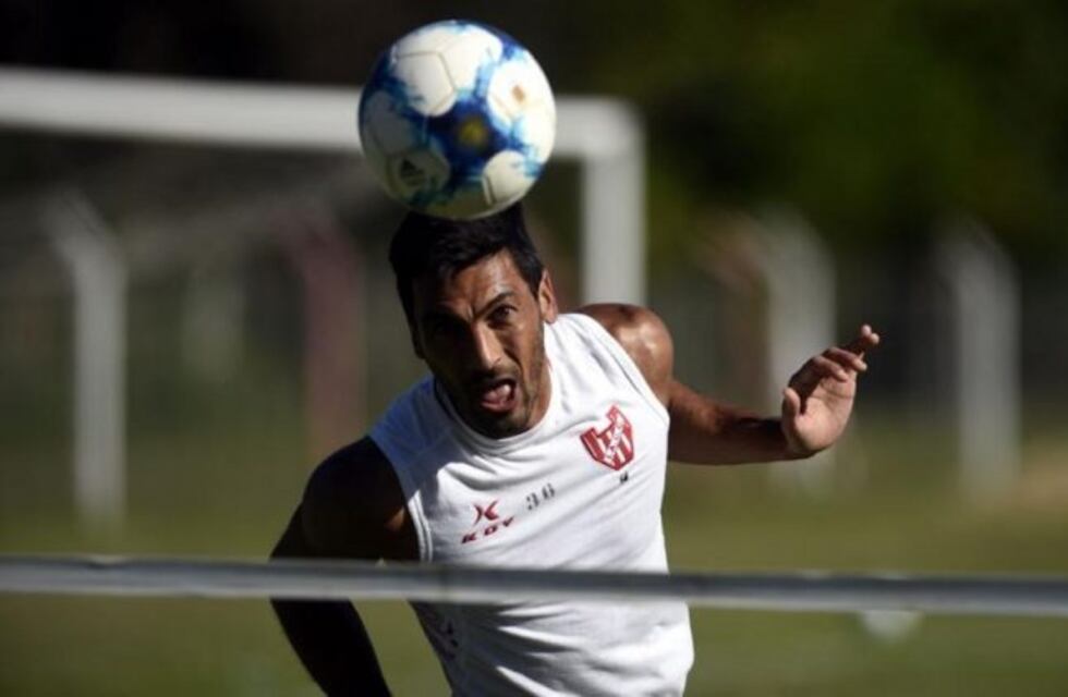 Instituto recupera a Vitrola López para el partido en Jujuy