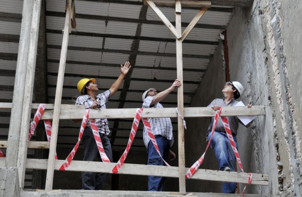 Con el boom del crédito hipotecario, la batalla que se viene es por la altura de las torres