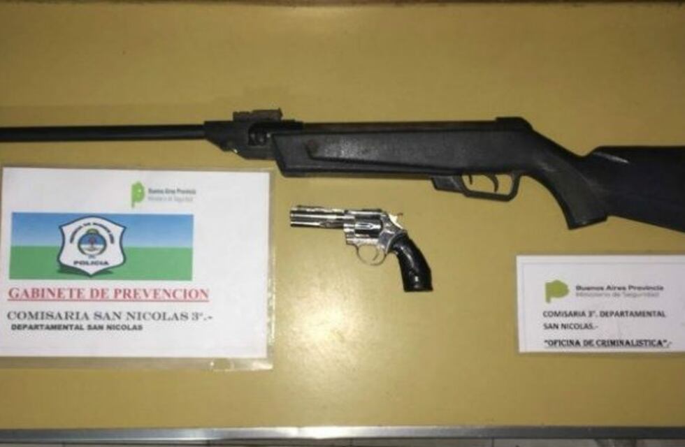 Dos detenidos y secuestro de armas en un allanamiento por amenazas