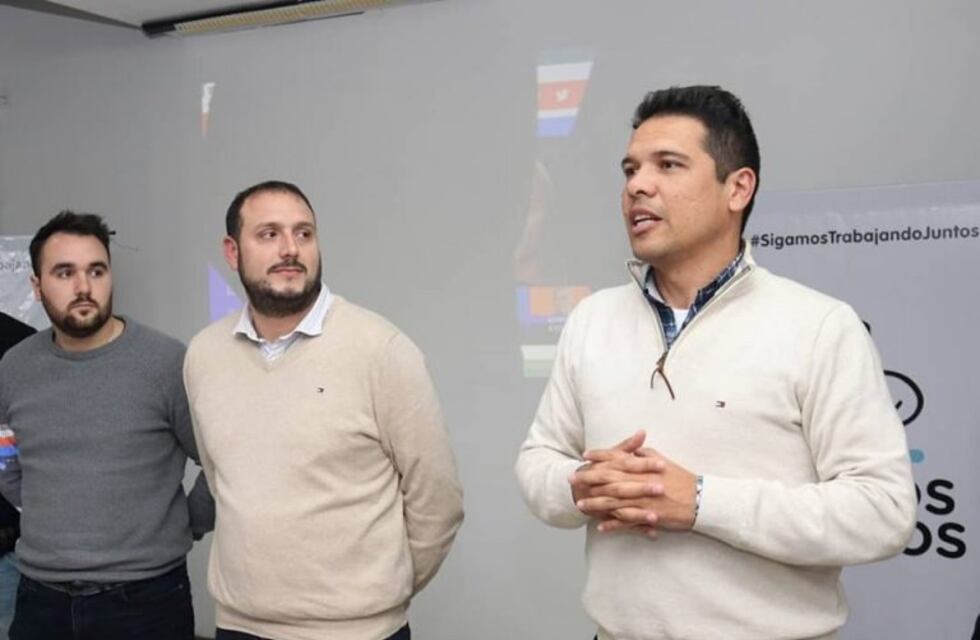 Piden que se investigue por malversación de fondos al intendente de Funes