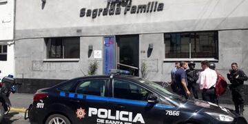 Clínica Sagrada Familia fue tomada por los trabajadores