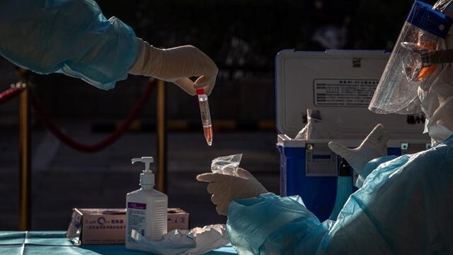 EFE/EPA/ROMAN PILIPEY