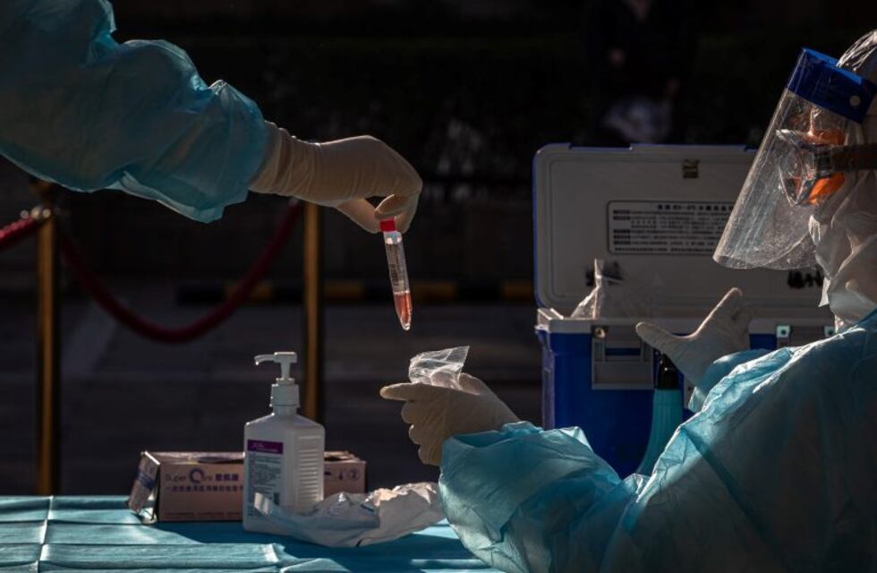 A un año de confirmarse el primer caso de coronavirus: 82 millones de contagios y 1,8 millones de muertos en el mundo