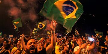 Triunfo de Bolsonaro en Brasilo, con el 55\u002E7 por ciento de los votos\u002E